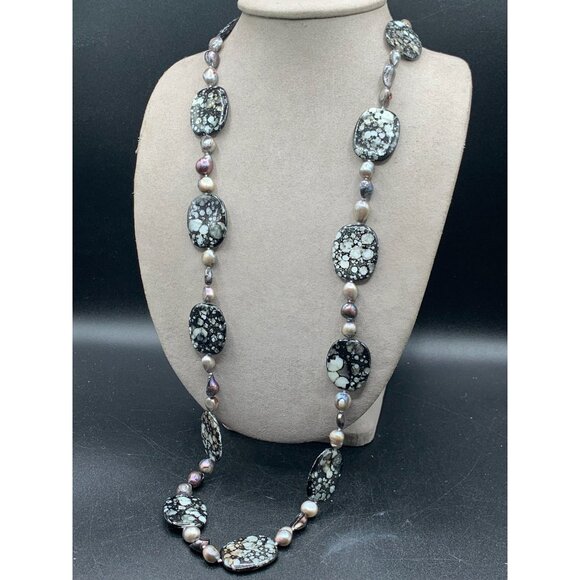 Dyed Shell and Pearls Necklace Long Statement Beaded Genuine Pearls Necklace - Picture 2 of 6